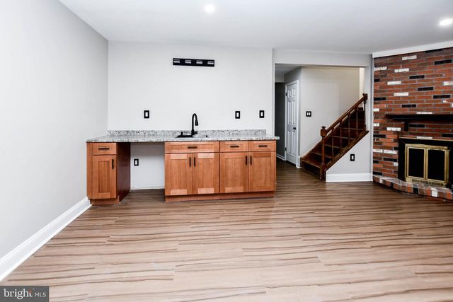 5898 AMBASSADOR WAY, Alexandria, VA 22310