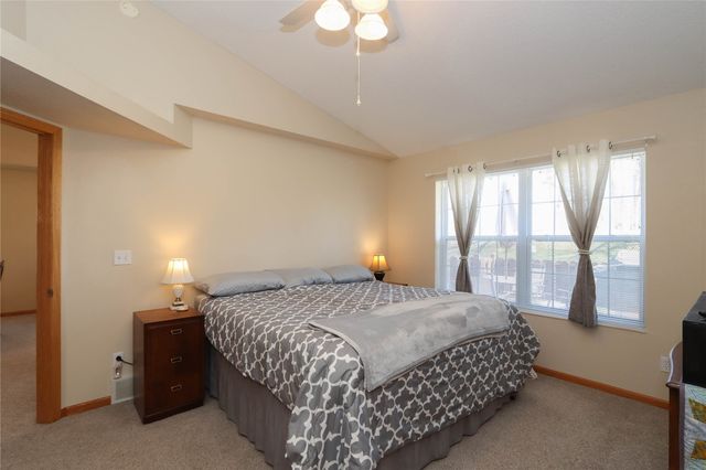 3900 Deer Valley Dr A, Marion, IA 52302