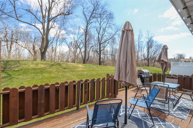 3900 Deer Valley Dr A, Marion, IA 52302