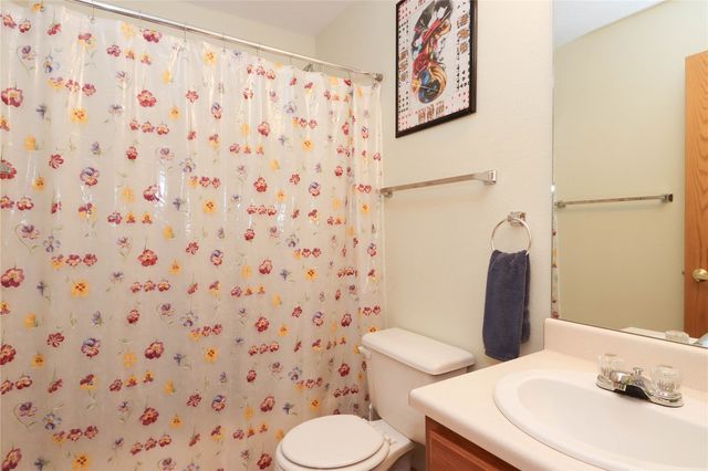 3900 Deer Valley Dr A, Marion, IA 52302