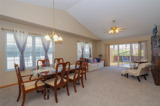 3900 Deer Valley Dr A, Marion, IA 52302
