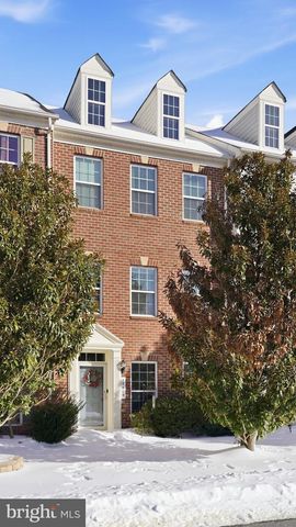 12605 TERRANOVA LN, Woodbridge, VA 22192