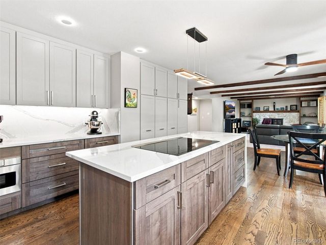 7943 W Friend Dr, Littleton, CO 80128