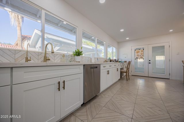 5132 S DORSEY Lane, Tempe, AZ 85282