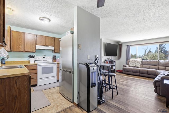 6608 KIMBERLY DR, Black Hawk, SD 57718