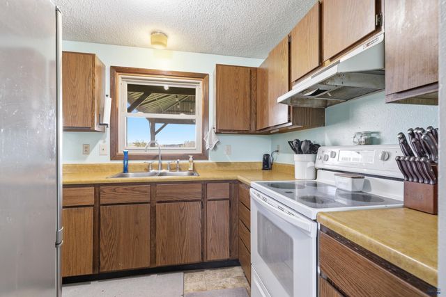 6608 KIMBERLY DR, Black Hawk, SD 57718