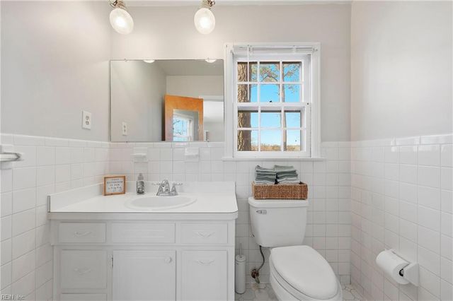 5207 Riverwood RD, Norfolk, VA 23502