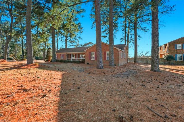 5207 Riverwood RD, Norfolk, VA 23502