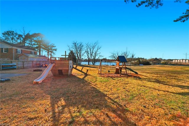 5207 Riverwood RD, Norfolk, VA 23502