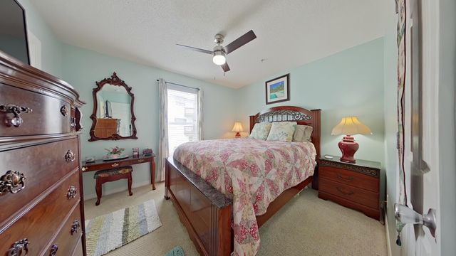 8436 Gulf Boulevard UNIT 511, Navarre, FL 32566