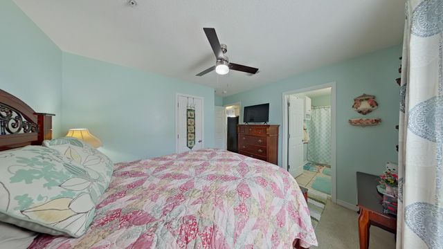 8436 Gulf Boulevard UNIT 511, Navarre, FL 32566
