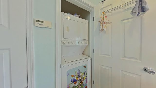 8436 Gulf Boulevard UNIT 511, Navarre, FL 32566