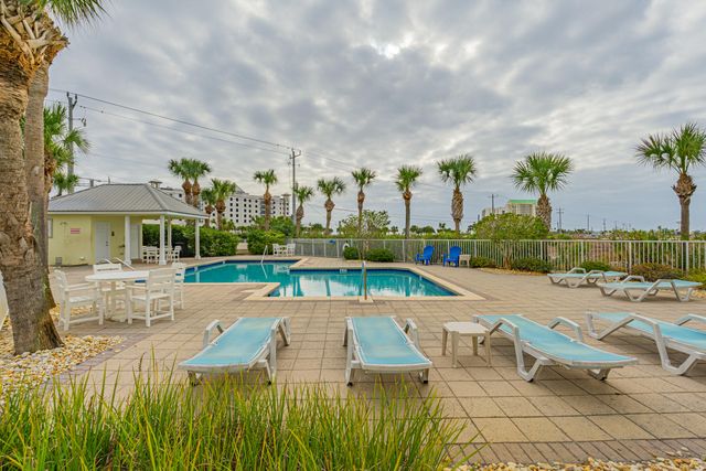 8436 Gulf Boulevard UNIT 511, Navarre, FL 32566
