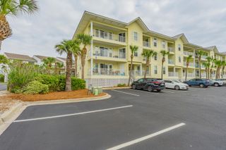 8436 Gulf Boulevard UNIT 511, Navarre, FL 32566
