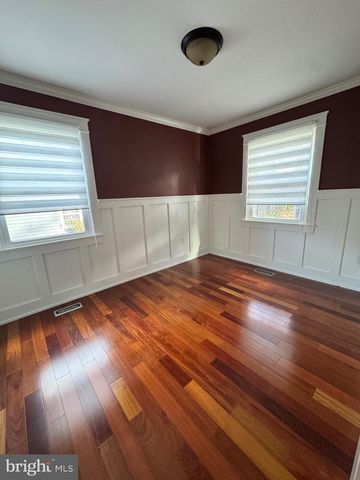 4303 MARKWOOD LN, Fairfax, VA 22033