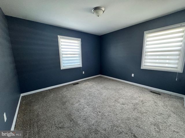 4303 MARKWOOD LN, Fairfax, VA 22033