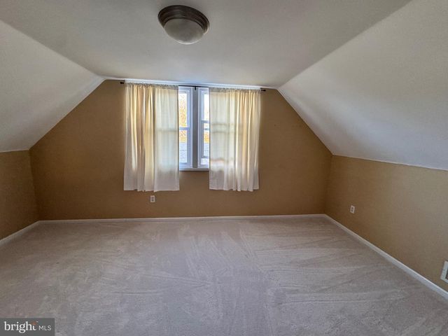 4303 MARKWOOD LN, Fairfax, VA 22033