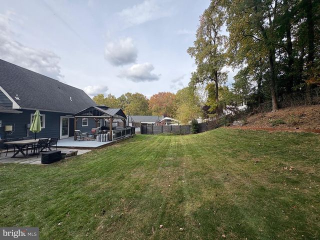 4303 MARKWOOD LN, Fairfax, VA 22033