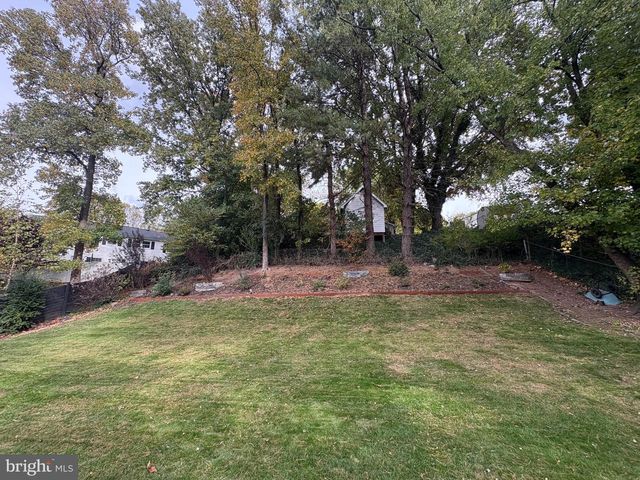 4303 MARKWOOD LN, Fairfax, VA 22033