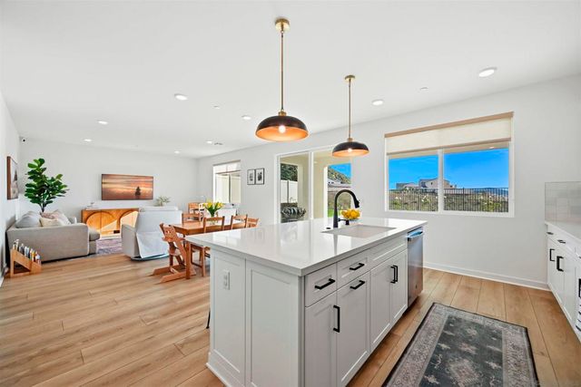 35158 Orchard Trl, Fallbrook, CA 92028