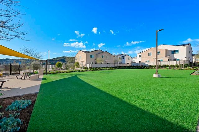 35158 Orchard Trl, Fallbrook, CA 92028