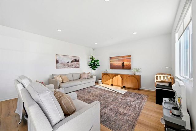 35158 Orchard Trl, Fallbrook, CA 92028