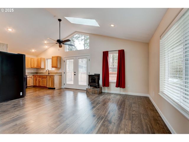 71517 FISHHAWK Rd, Birkenfeld, OR 97016