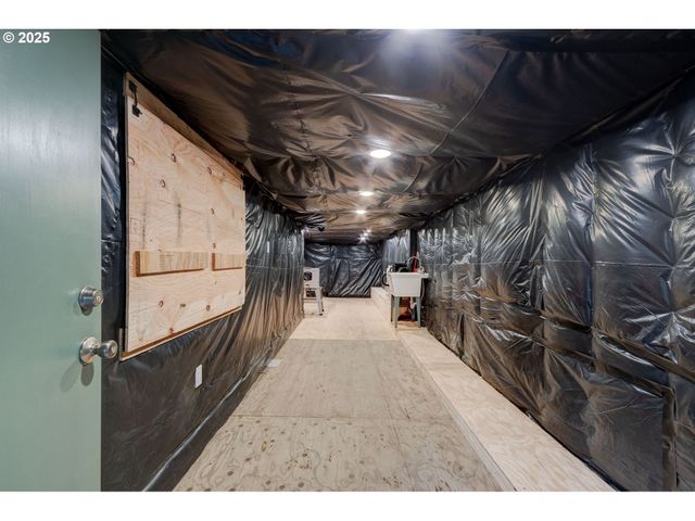 71517 FISHHAWK Rd, Birkenfeld, OR 97016