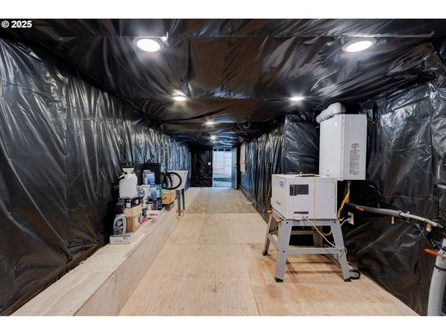 71517 FISHHAWK Rd, Birkenfeld, OR 97016