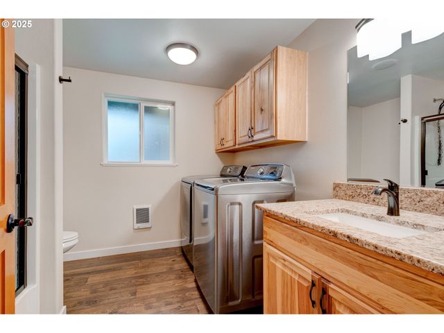 71517 FISHHAWK Rd, Birkenfeld, OR 97016