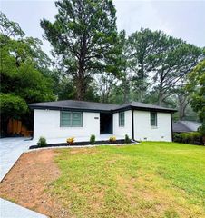 2702 Rollingwood Lane SE, Atlanta, GA 30316