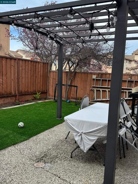 Image 25 of property listing at 1505 1505 Foxglove Pl, Richmond, CA 94806