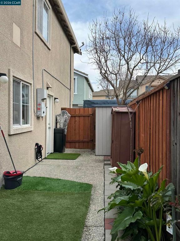 Image 27 of property listing at 1505 1505 Foxglove Pl, Richmond, CA 94806