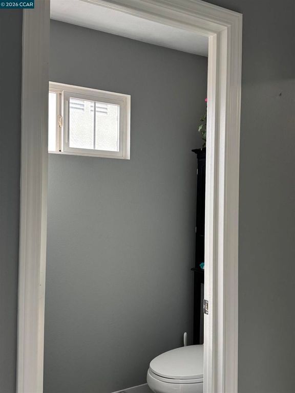 Image 9 of property listing at 1505 1505 Foxglove Pl, Richmond, CA 94806