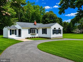 24570 MORAN RD, Hollywood, MD 20636