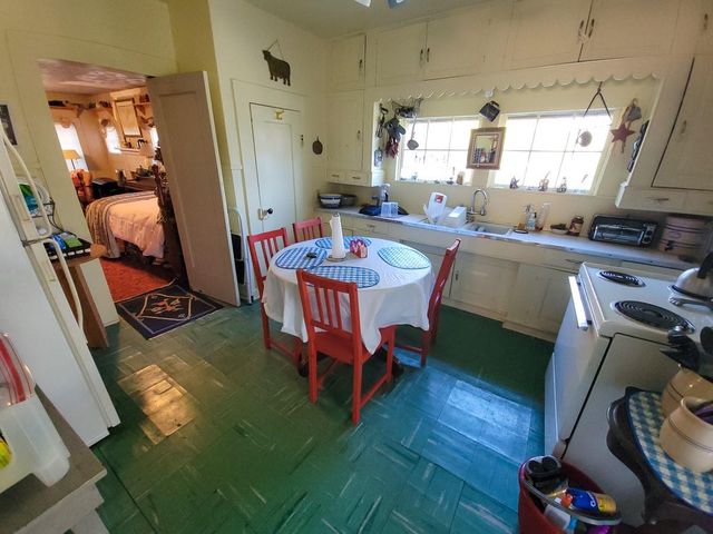 2357 County Road 4850, Warren, TX 77664