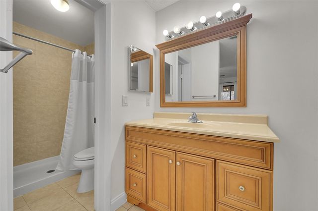 3529 NW 35 1606, Coconut Creek, FL 33066