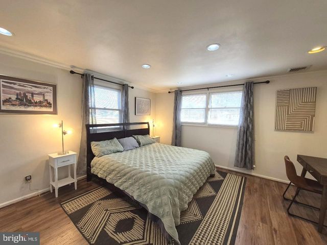 809 JAGUAR RD, Lindenwold, NJ 08021