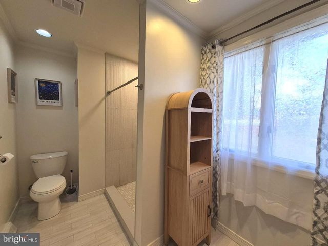 809 JAGUAR RD, Lindenwold, NJ 08021