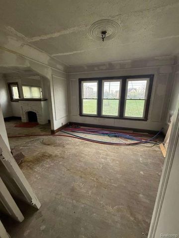 2330 W Buena Vista Street, Detroit, MI 48238