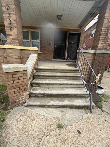 2330 W Buena Vista Street, Detroit, MI 48238