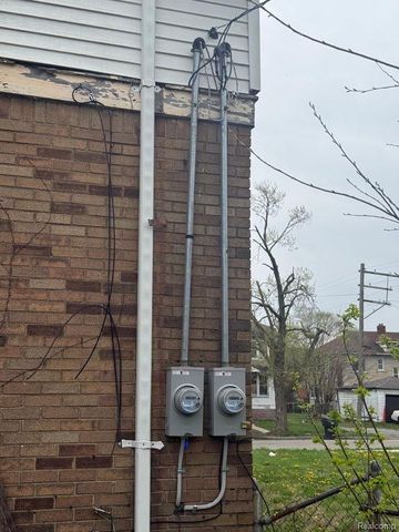 2330 W Buena Vista Street, Detroit, MI 48238
