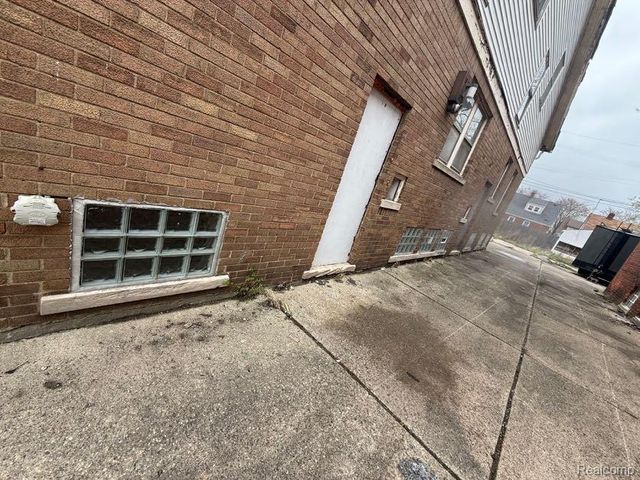 2330 W Buena Vista Street, Detroit, MI 48238