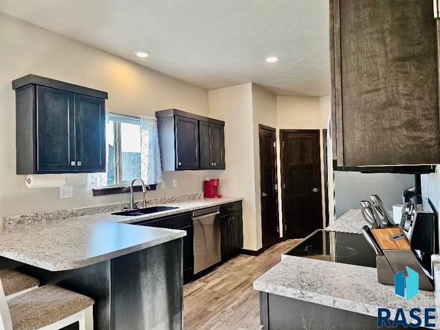 7717 S Townsley Ave Avenue 4, Sioux Falls, SD 57108