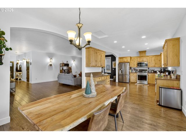 8615 Se 55TH Ave, Portland, OR 97206