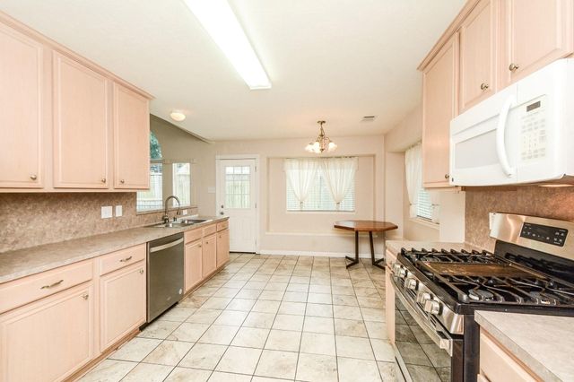 19715 Lindenfield Court, Katy, TX 77449