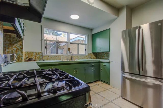 306 S Birch, Santa Ana, CA 92701