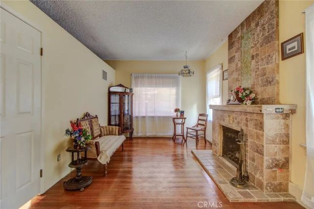 306 S Birch, Santa Ana, CA 92701