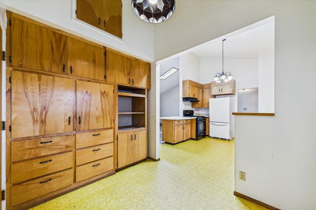 1776 Golf Course Road, Bayside South, CA 95524