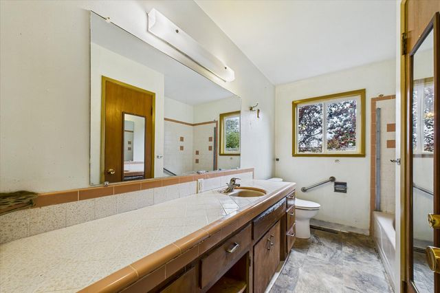 1776 Golf Course Road, Bayside South, CA 95524